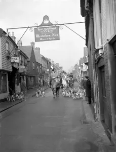 Moving off though the Kentish Village Old Surrey and Burstow Hunt moving off through