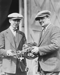 Mr C Chamberlin commences his Atlantic flight. Clarence Duncan Chamberlin ( November