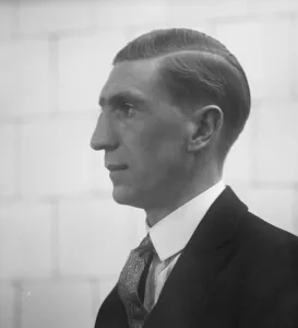 Mr Cox of ADVT department. Central News Staff. 11 February 1927
