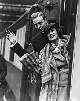 Waving Collection: Mr Jimmy Donaghue (backer) and Miss Ruth Etting (star) of Transatlantic