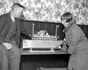 Mr Johns ( 7 North Row, St Just, Cornwall ) has constructed a wonderful model of