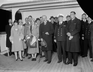 Mr Ramsay MacDonald accompanied by Miss Ishbel MacDonald left Southampton on Saturday