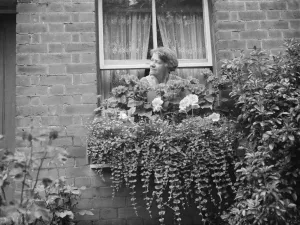 Mrs Annie Longhurst, window box prize winner at Crockenhill. 1938