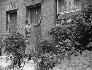 Mrs Annie Longhurst, window box prize winner at Crockenhill. 1938