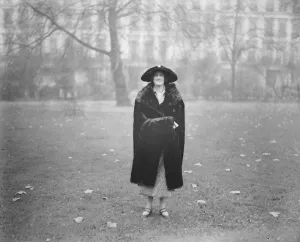 Mrs Winston Churchill goes to Dundee to fight her husbands political battle during