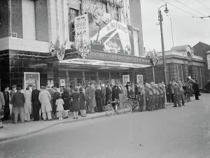 A national service Anti Aircraft display at the State Cinema in Dartford, Kent