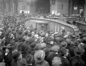 The National war bond tank calls at the Prudential for a £625