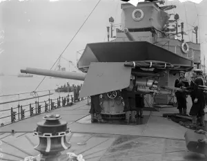 Navy. Gun crew in masks. HMS Wrestler 4 July 1929