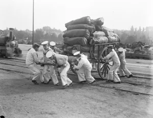 The near East Crisis, HMS Ceres a C class light cruiser recommissioning for rapid