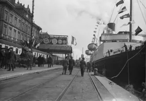 Funnels Prints: The new cross channel steamer Cote D Azor and the Golden Arrow train 22