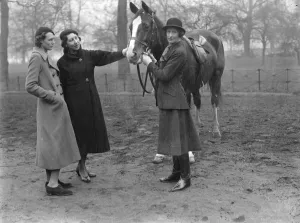 New habit for lady riders seen in Rotten Row. A new habit has been designed, where
