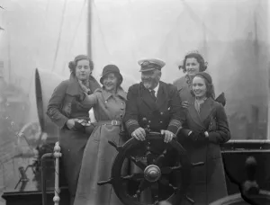 New London luxary pleasure steamer on view. he Royal Eagle, the new Thames Luxury steamer