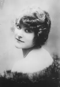 New photograph of Mme Casares A hitherto unpublished photograph in this country of Mme Casares