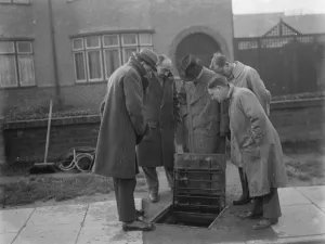 Workmen Prints: New sewer system in Crayford, Kent. 1937