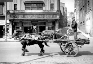 Cart Prints: Newcastle 1945