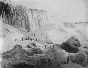 Extreme Weather Prints: Niagara in winters grip A striking study of the frozen Niagara Falls 8 December 1925