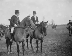 North Cotswold meet at Hinton, near Evesham. Captain F Burges and Lady Apsley