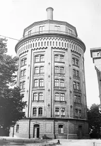 Round Prints: Novel apartment house. A distinguish water tower in Berlin
