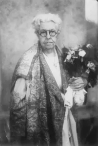 Octogenarian prophetess. Mrs Annie Besant, who is now lecturing in Vienna on