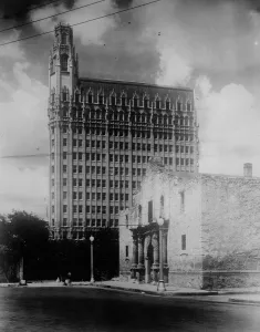 Contrast Prints: Where the old rub shoulders with the new. A remarkable picture from San Antonio