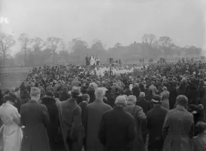 Clergyman Prints: Open - air religious service, Kent. 1935