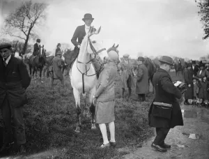 Opening meet of the Bicester Hunt at Stratton Audley. Miss Stratton on a white horse