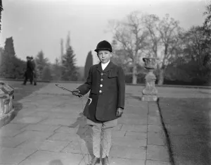 Opening meet of the Eridge hounds at Eridge Castle. Lord Roderic Pratt. 4 November