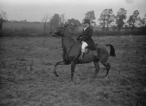 Opening Meet of Whaddon Chase at Cublington, Bucks. The Earl of Orkney at the Meet