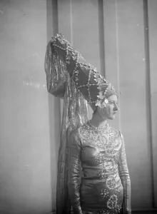 Pageant of Lovers through all ages at new theatre. Miss Baba Beaton as Heloise