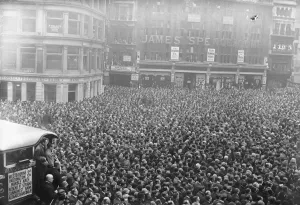 Panorama. Armistice Day. The scene outside St Pauls during the Two Minutes Silence