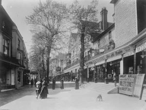 The Pantiles, Tunbridge Wells. 1 April 1922