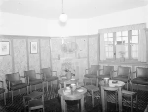 The Papermakers Arms pub in Hawley, Kent. A photo of the interior