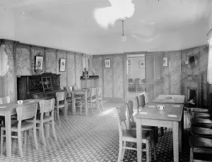 The Papermakers Arms pub in Hawley, Kent. A photo of the interior