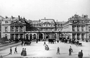 Buildings Collection: Paris. Le Palais Royal