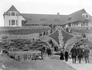 Guests Prints: Peacehaven Hotel, East Sussex, England 10 October 1922