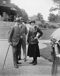 Peers daughter to wed The Hon Gladys Waring, only daughter of Lord and Lady Waring