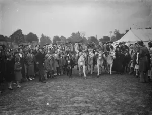 Eccentric Prints: Pettswood fete. The donkey derby. 1938