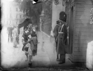 Pipe Maj McDonald of the Scots guard received the Royal Victoria order from the King