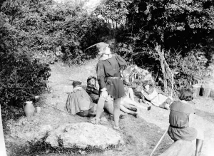 Actor Prints: A play at Eynsford. 1935