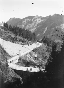 Polish frontier. Czechoslovakia. Polish frontier road and frontier guards of both nations