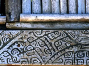 POLYNESIAN MYTHOLOGY Mythological and cosmogenetic images carved into wood on