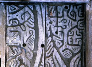 POLYNESIAN MYTHOLOGY Mythological and cosmogenetic images carved into wood on