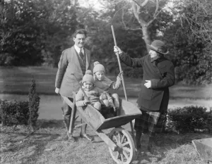 Popular Actorss Farm Mr Henry Ainley devotes his spare time on his farm at Chart Lodge
