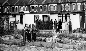 Prefab housing and gardens in Wandsworth, East London. 19th September 1947