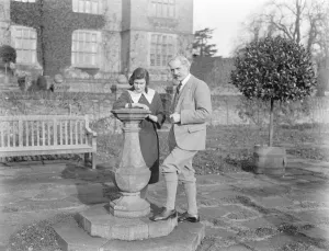 Premiers meet at Chequers Mr Ramsay MacDonalds first visit with his two daughters The Premier