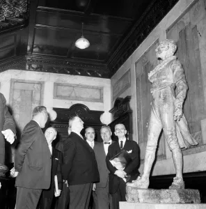 1960s Prints: President Eamonn de Valera admires the seven foot bronze statue of Irish patriot