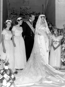 Prince Albert of the Belgians marries Princess Paola Ruffo di Calibria. Acivil ceremony