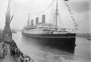 Prince of Wales and Prince George with Mr and Mrs Baldwin leave for Canada