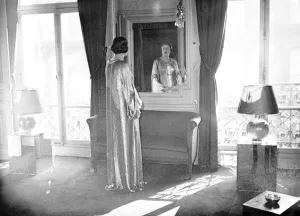 Princess Marina in her gold and silver hostess gown. 4 November 1934