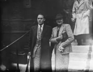 Princess renounces Royal privileges to marry salesman at Londons Register Office